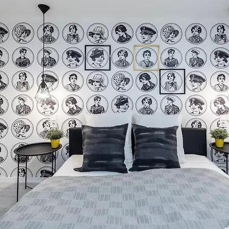 Renovated Design Close To The Danube Daire *