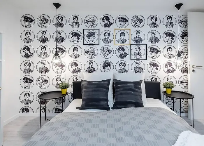 Renovated Design Close To The Danube Апартаменты *