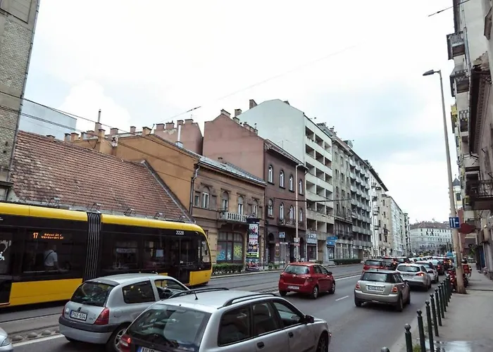 Appartement Renovated Design Close To The Danube