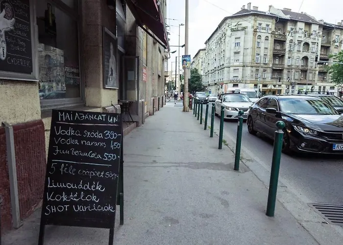Renovated Design Close To The Danube Appartement *
