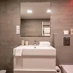 Apartment Renovated Design Close To The Danube Budapest